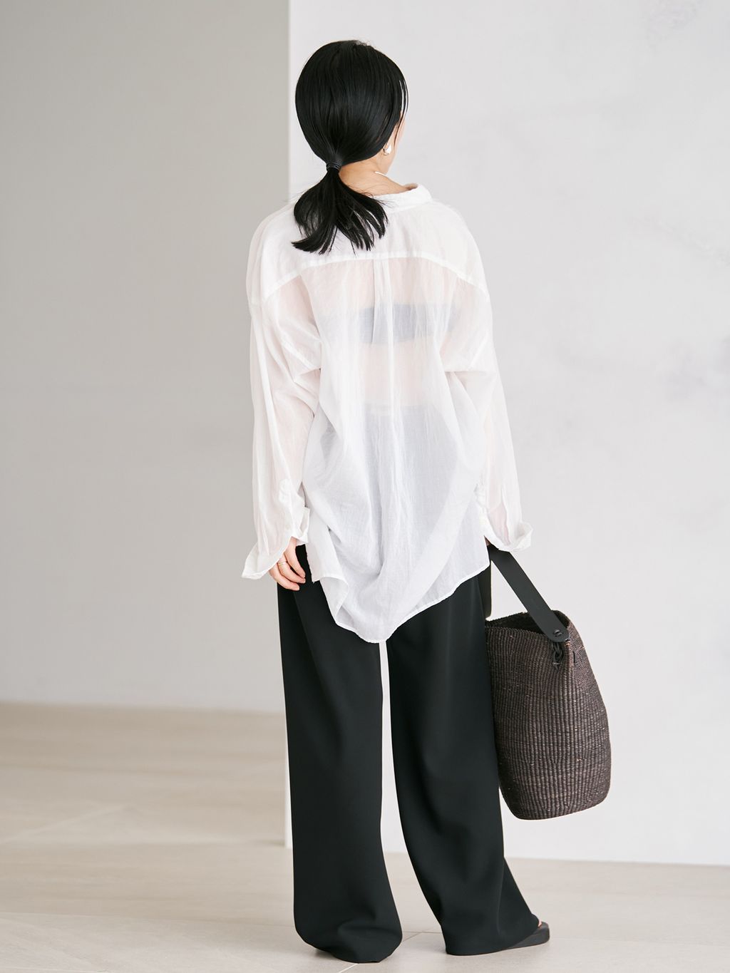 追加予約》fluffy sheer シャツ 2のコーディネートスナップ（midori