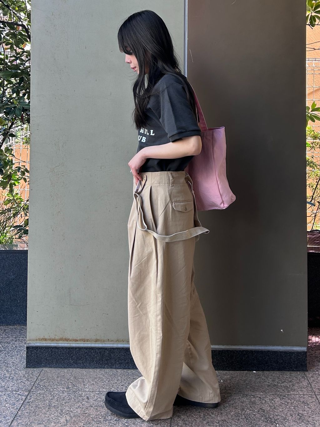 手洗い可 / セルロースチノサスペンダータックトラウザーの