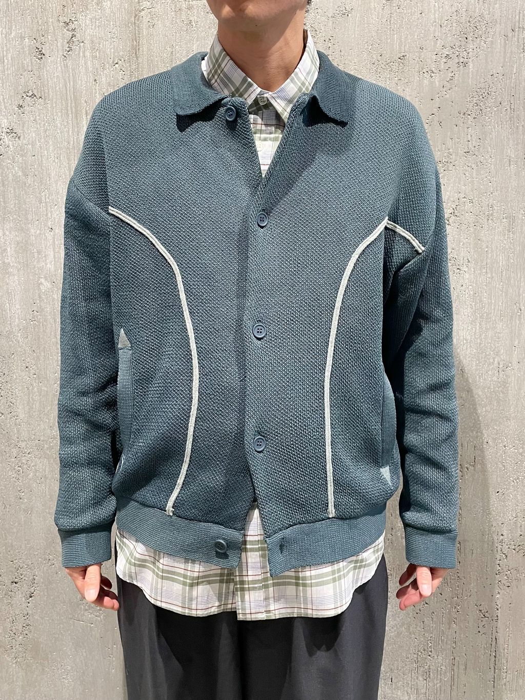 チェック リバーシブル ステンカラー コートのコーディネートスナップ