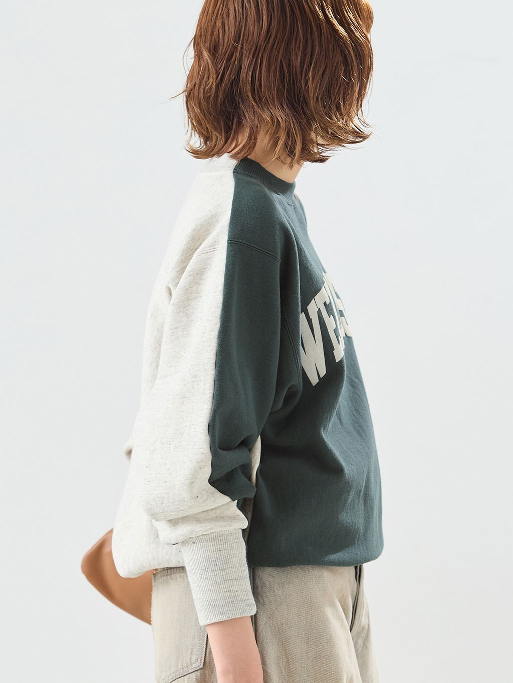 予約》別注【INSCRIRE/アンスクリア】ハイブリッドスウェットの