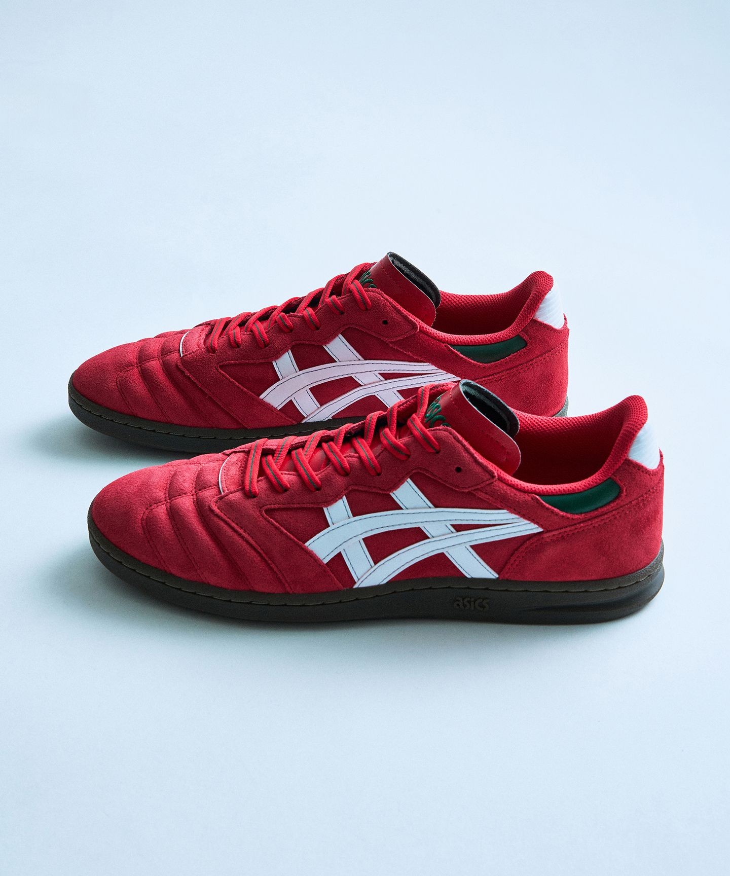 ASICSからフットボールスタイルのLEGGEREZZA ST が登場｜Herringbone