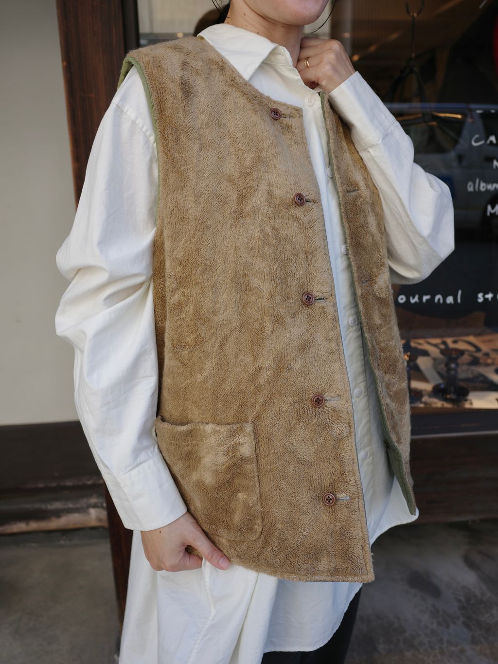 chimala】UNISEX REVERSIBLE VESTのコーディネートスナップ（A.Y