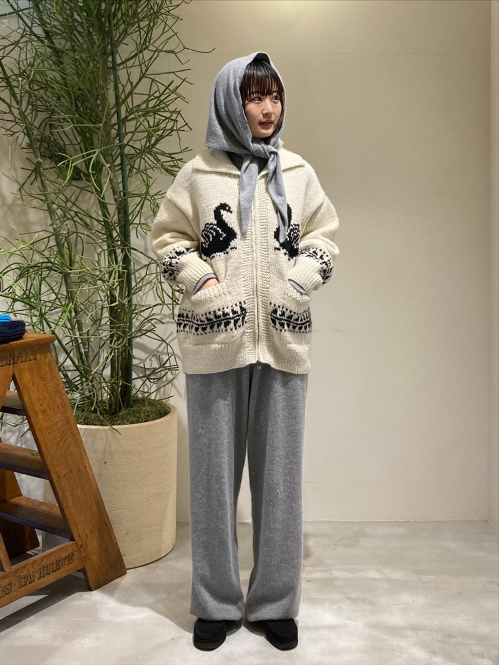 OUTDOOR PRODUCTS Usual Things