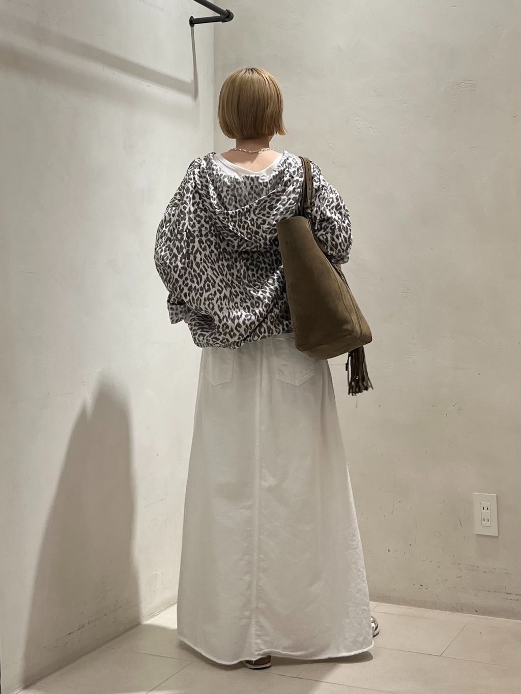 journal standard luxe レオパードプリントフードブルゾン レオパリネン フードシャツのコーディネートスナップ（K.M）｜journal