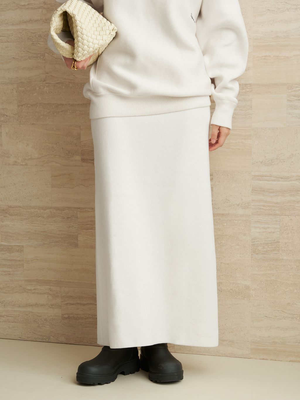 lesTendre white スウェットのコーディネートスナップ（mizuka