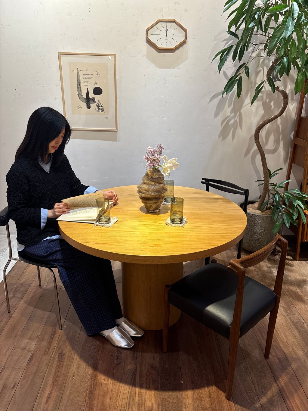 JOURNAL STANDARD FURNITURE