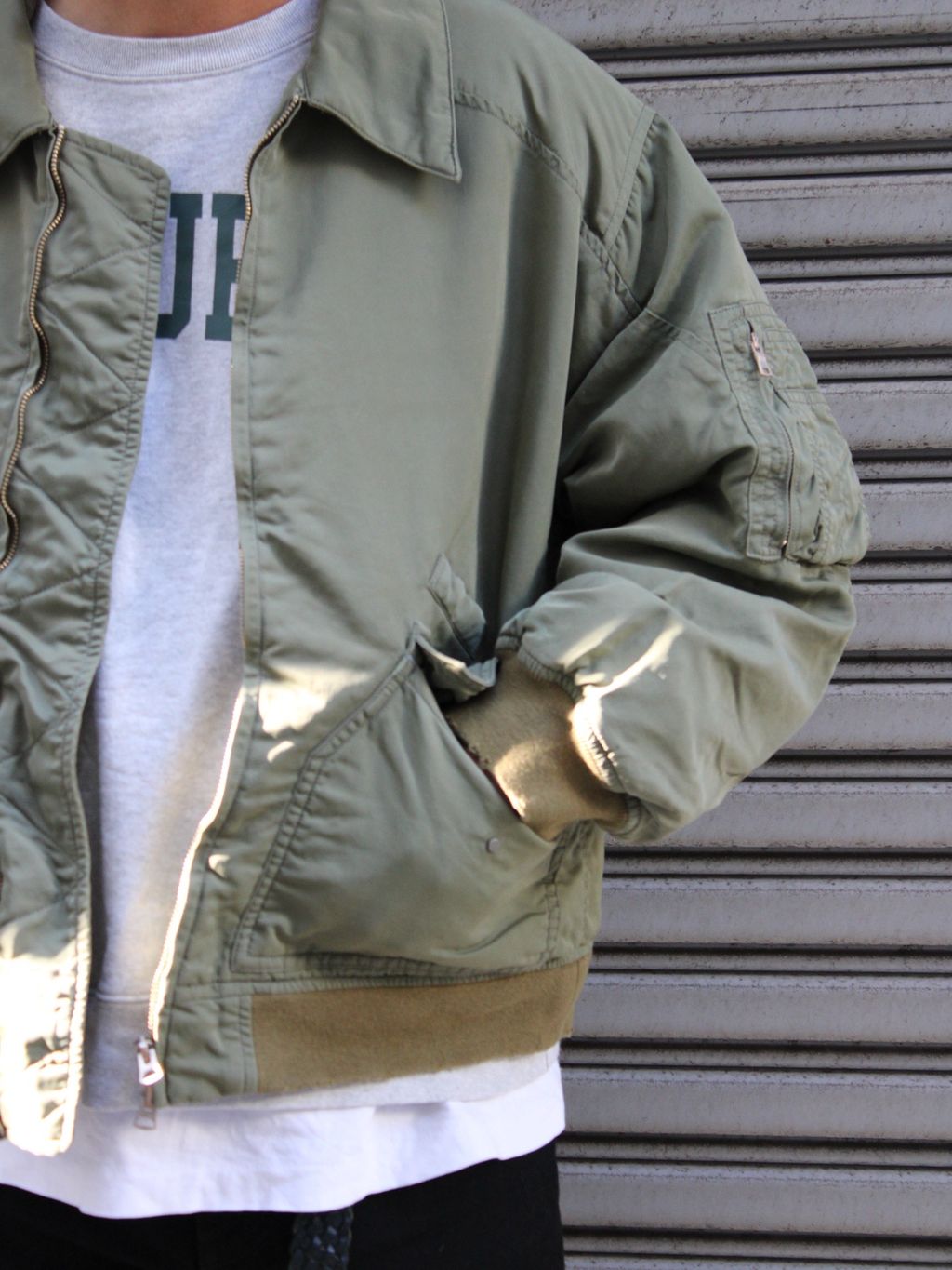 ANCELLM × WISM 別注 FADED BOMBER JACKET EXのコーディネートスナップ