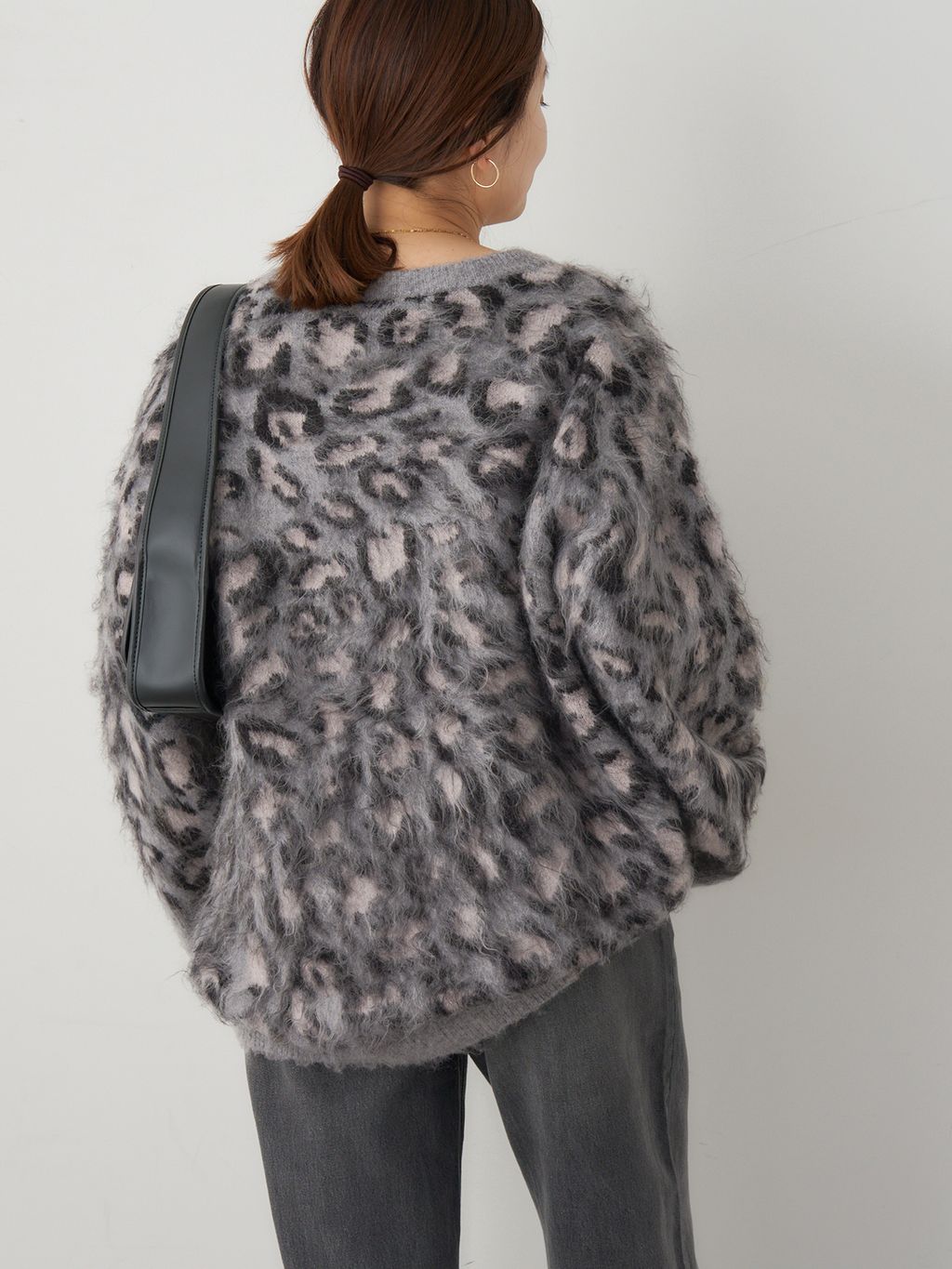 レオパードシャギーニットのコーディネートスナップ（Onda）｜JOURNAL