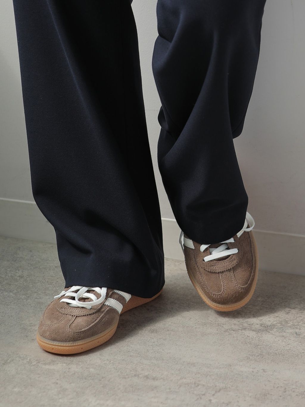 adidas originals】 HANDBALL SPEZIAL W：スニーカーのコーディネート