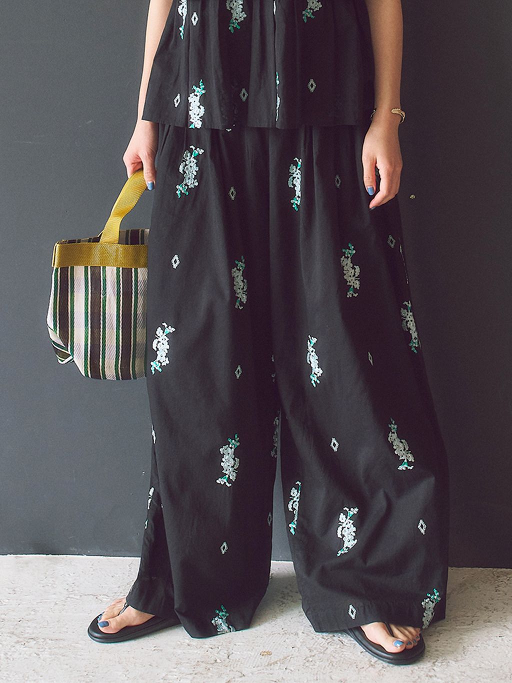ne Quittez pas / ヌキテパ Cotton Voile Jasmine Embroidery Gathの