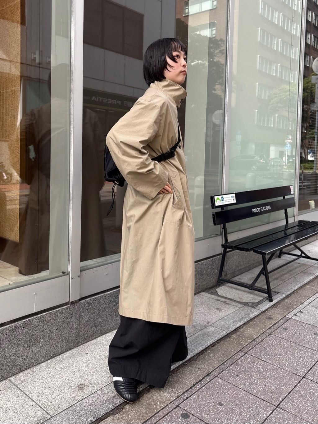 コットンナイロンスーパーワイドコクーンパンツのコーディネート