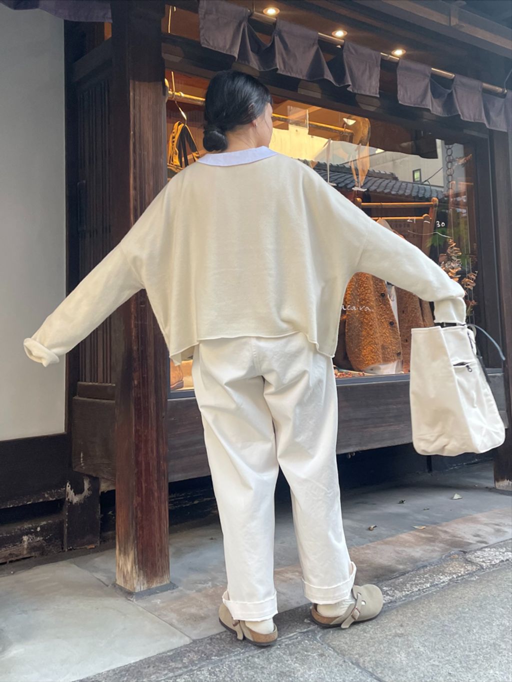 ARMEN 】 HIGH-NECK REVERSIBLE LONG VESTのコーディネートスナップ