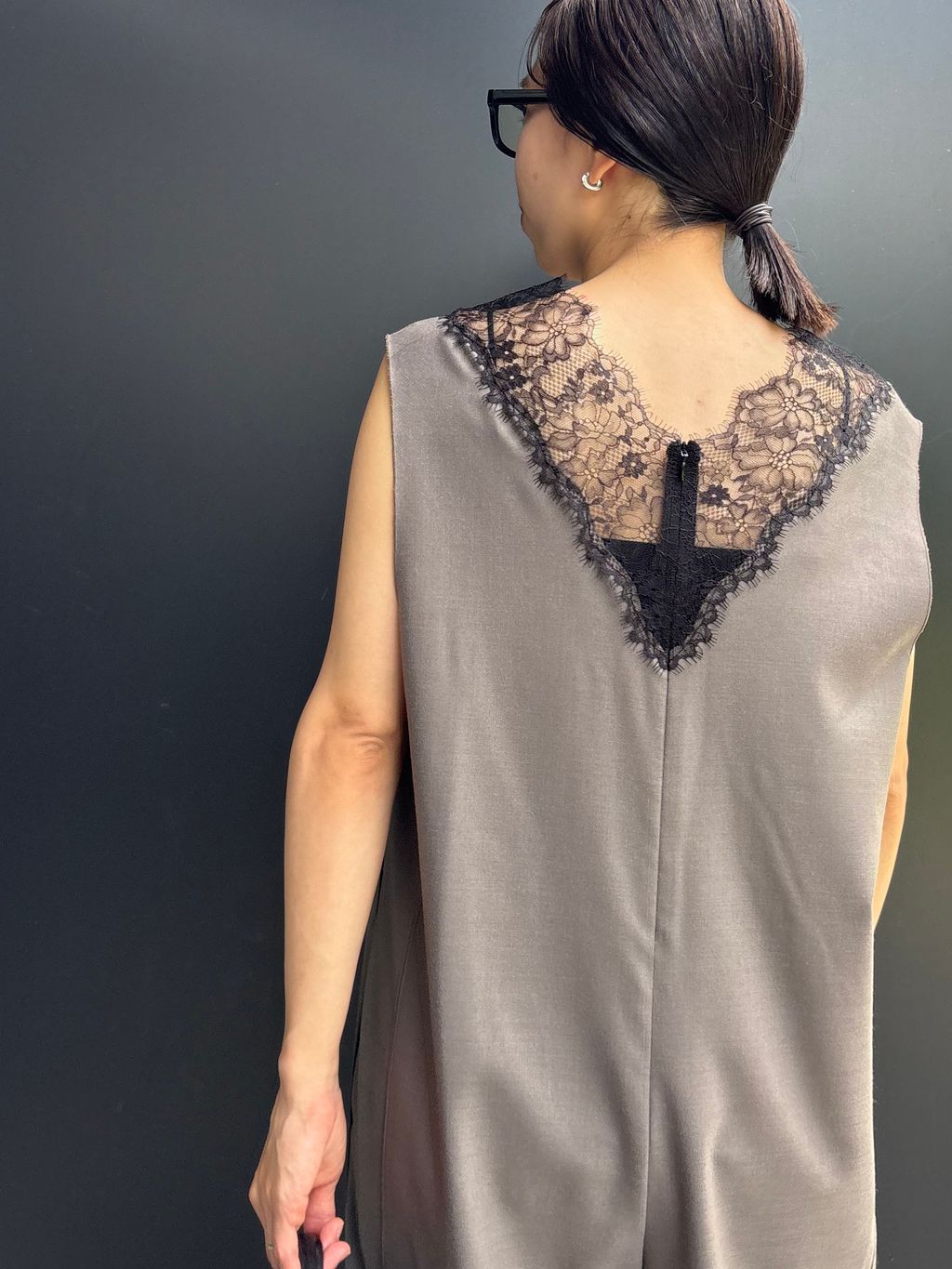 一部カラーWEB限定》Lace Neck オールインワンのコーディネート