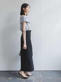コンパクトストレッチケープブラウスのコーディネートスナップ（miyuu