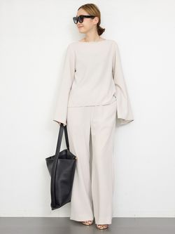 Sofia ジップスリーブ ブラウスのコーディネートスナップ（MIZU