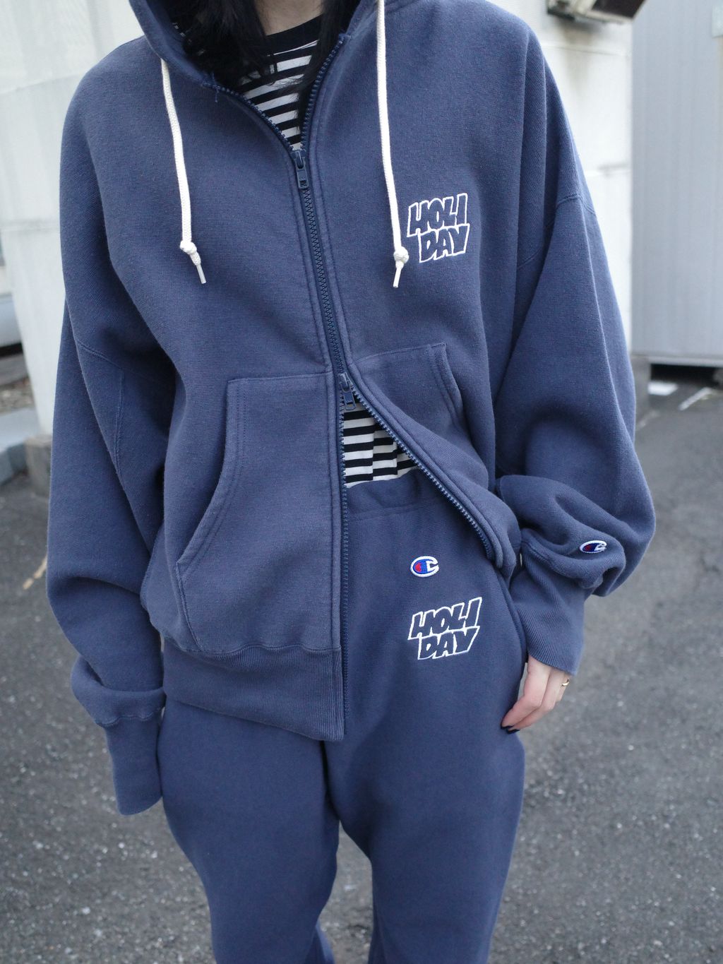別注【CHAMPION*JOURNAL STANDARD by HOLIDAY】ZIP HOODIEの