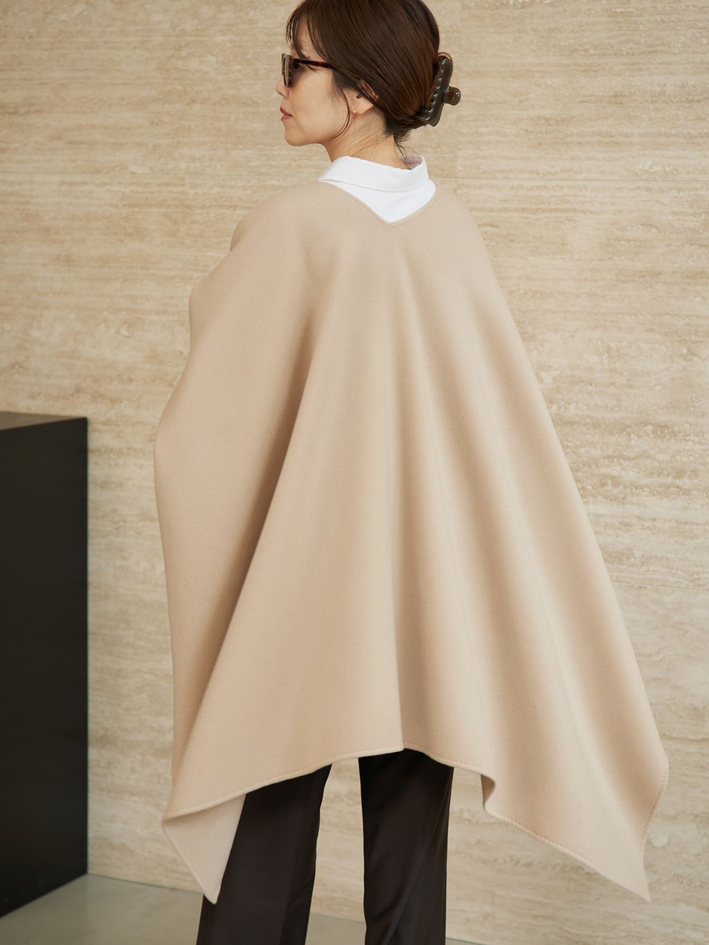 新品タグ付き　プラージュ別注　トラディショナルウェザーウェア　ポンチョ HAMILTON lazy poncho コートのコーディネートスナップ（yoshie