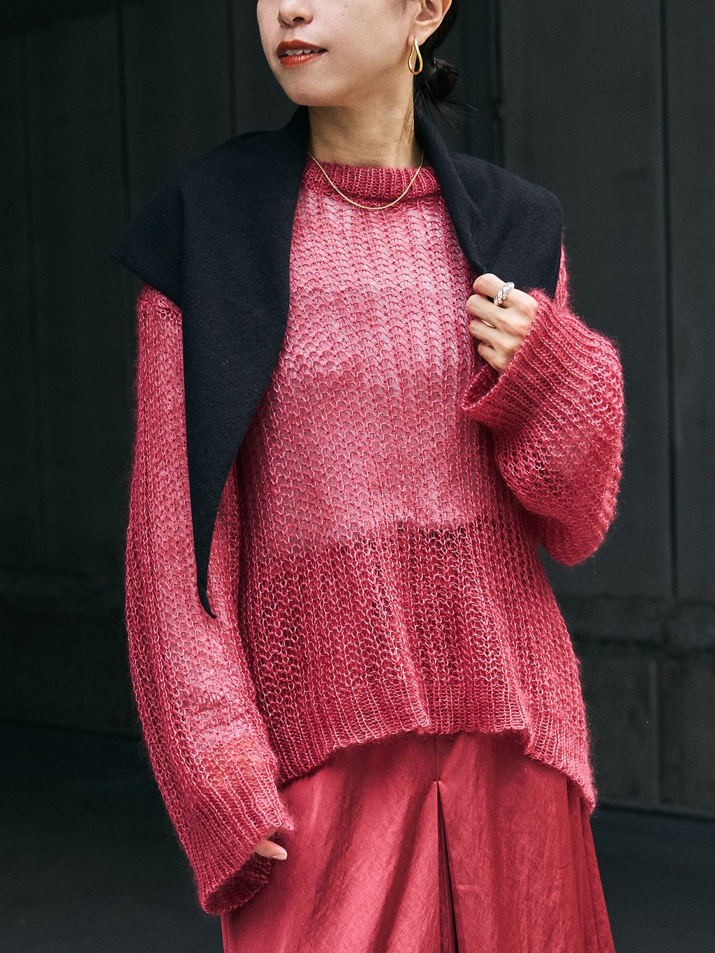 予約》Airy Silk Wool Blend ニットのコーディネートスナップ（yosshi