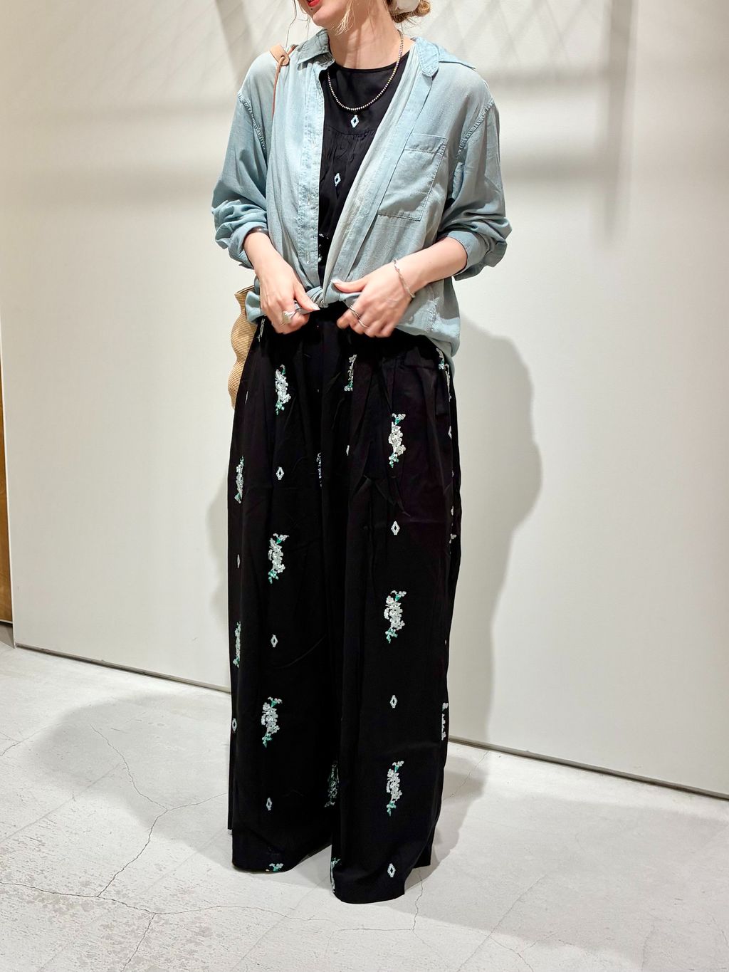 ne Quittez pas / ヌキテパ Cotton Voile Jasmine Embroidery Sleeの