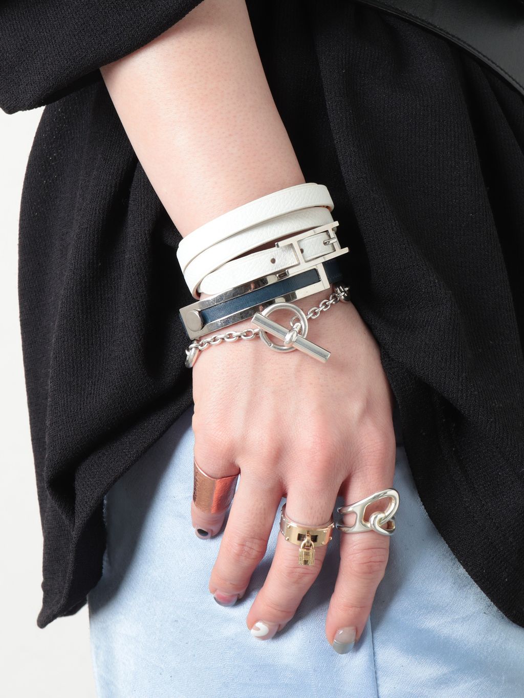 MIU MIU/ミュウミュウ】 Cylinder shoulder 2wayのコーディネート