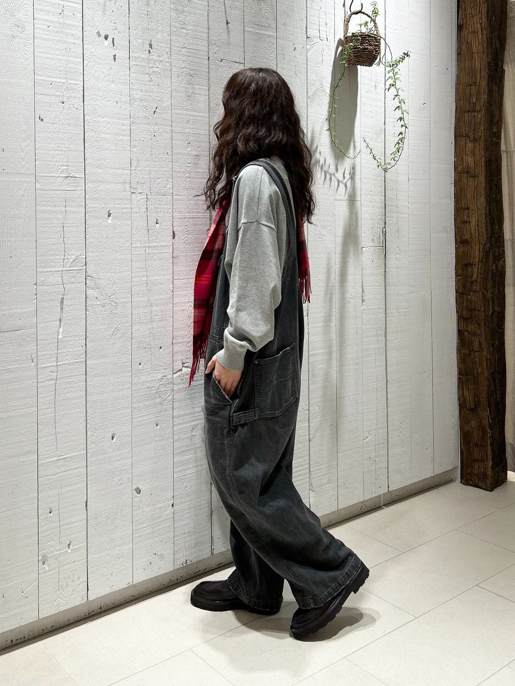 11OZデニム ワークオーバーオールのコーディネートスナップ（N.H