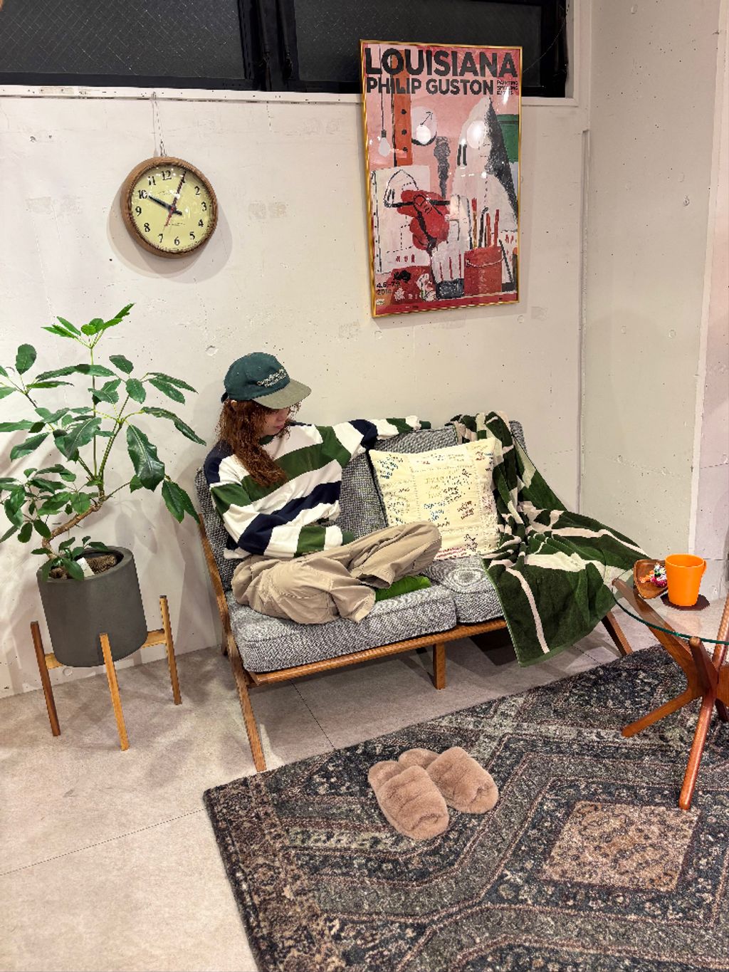 JOURNAL STANDARD FURNITURE