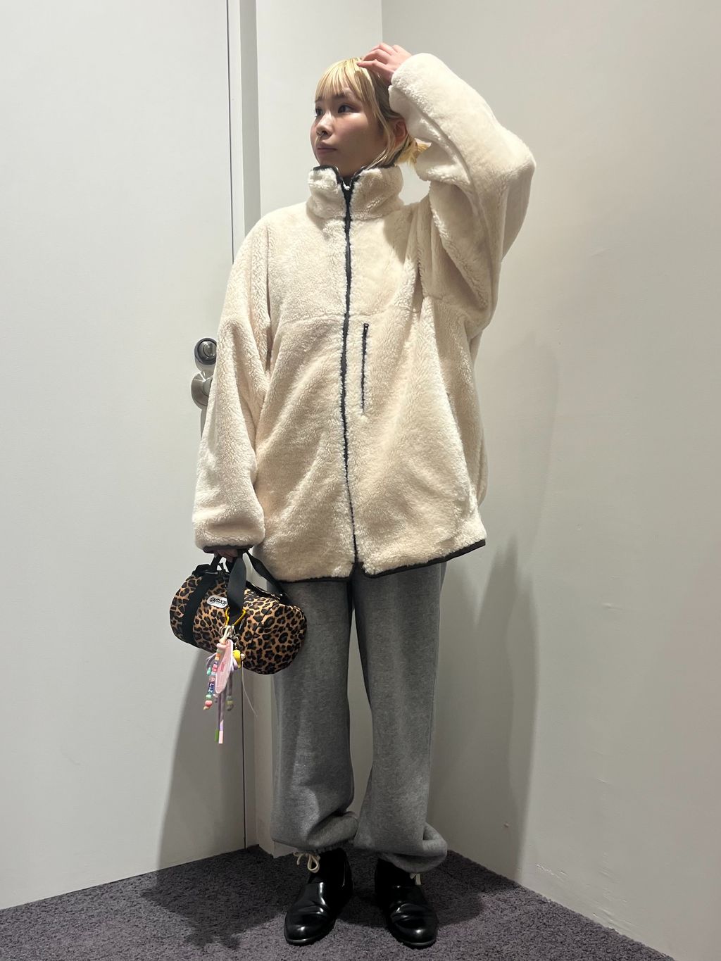 OUTDOOR PRODUCTS Usual Things