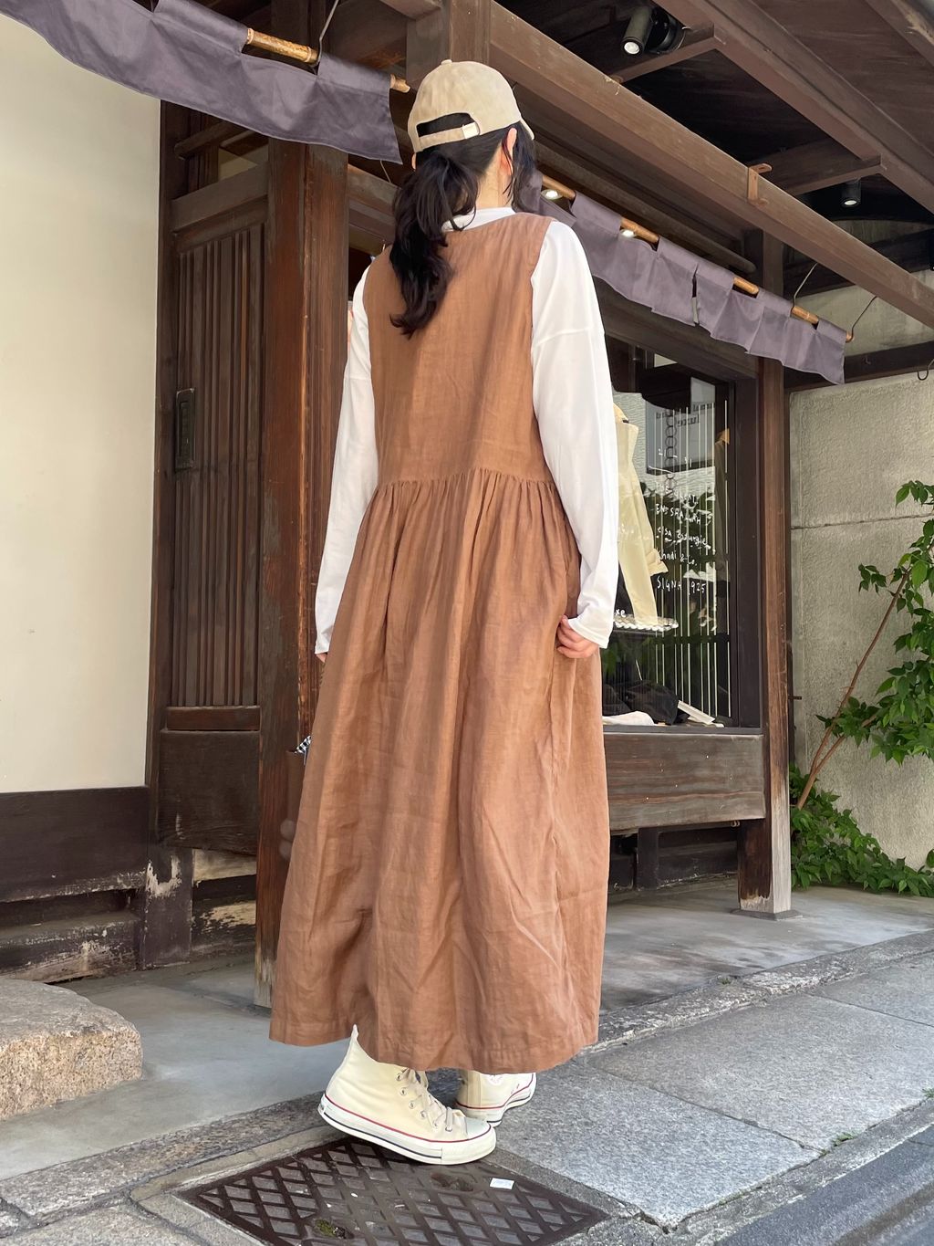 ARMEN】LINEN PLAIN BOAT NECK DRESSのコーディネートスナップ（A.Y