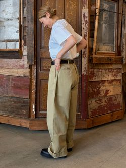 chimala】DYED BLACK CANVAS VESTのコーディネートスナップ（Y.S