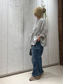 タイプワッシャーギャザーブラウスのコーディネートスナップ（K.M