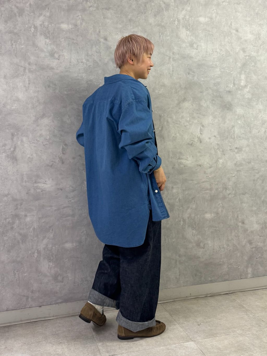 予約》10OZデニム ARMYビッグパンツのコーディネートスナップ（E.M