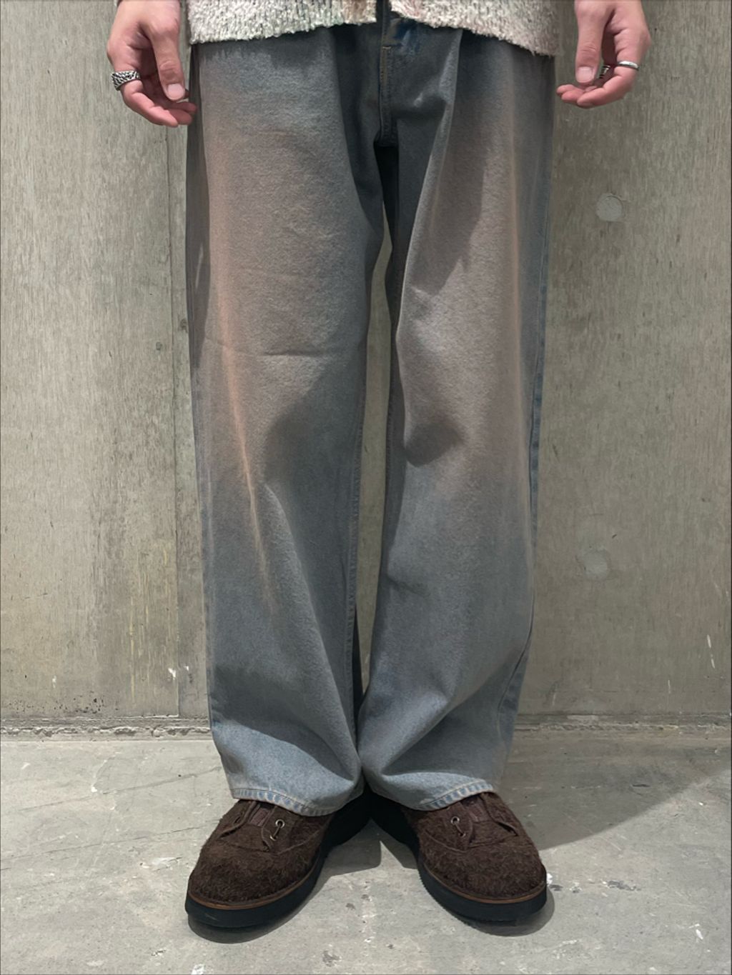 FOLL/フォル】natural dye baggy jeansのコーディネートスナップ