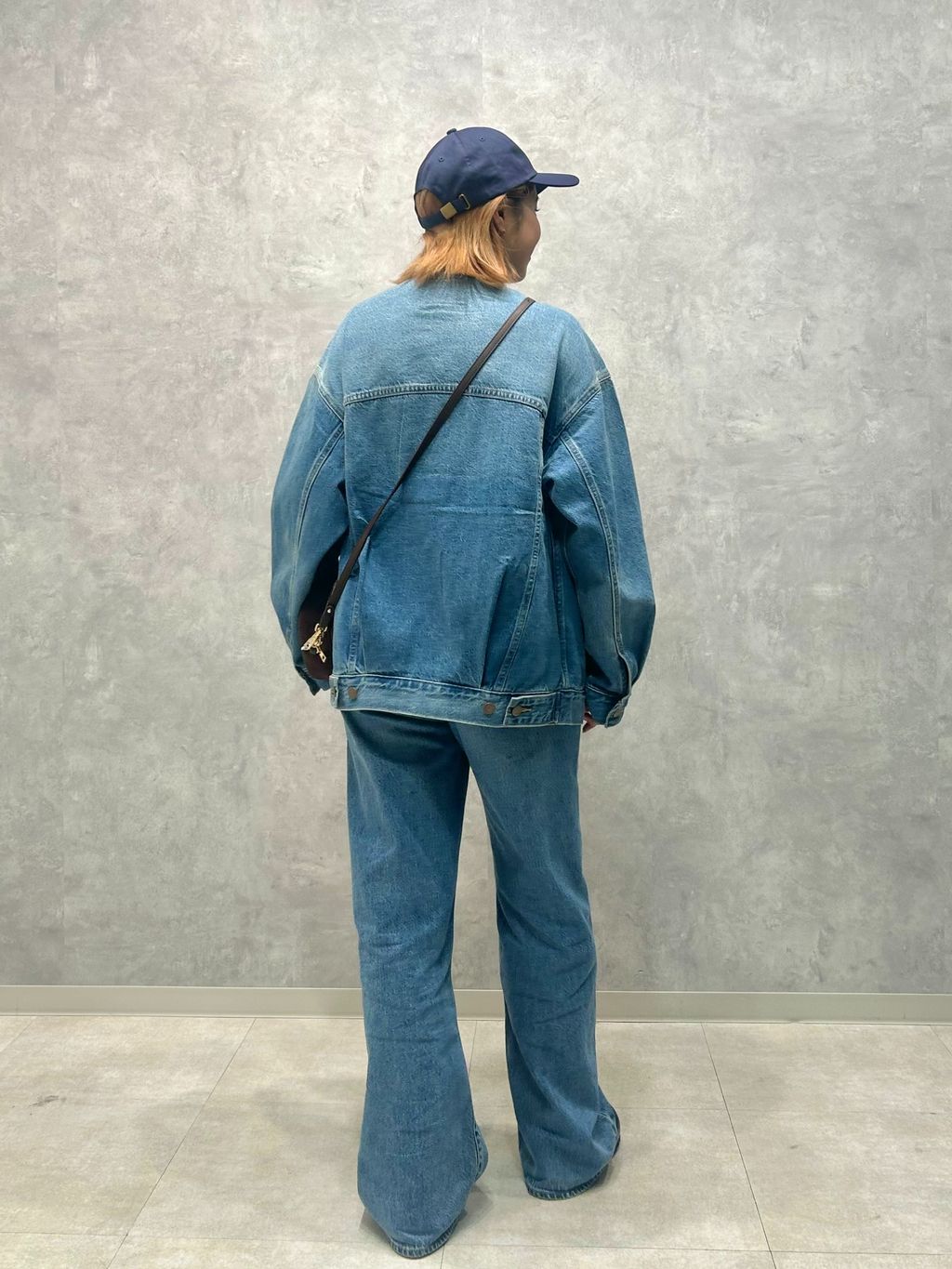 別注【LEVI'S】COLLARLESS XL TRUCKER：デニムジャケットの