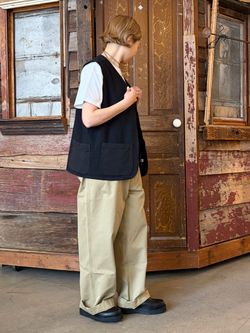 chimala】DYED BLACK CANVAS VESTのコーディネートスナップ（Y.S