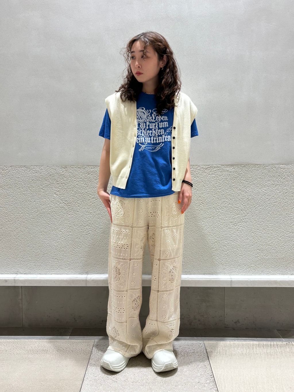 OUTDOOR PRODUCTS Usual Things