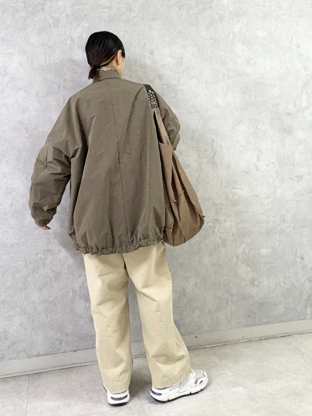 ウェザー スタンドカラーハーフコートのコーディネートスナップ（K.H