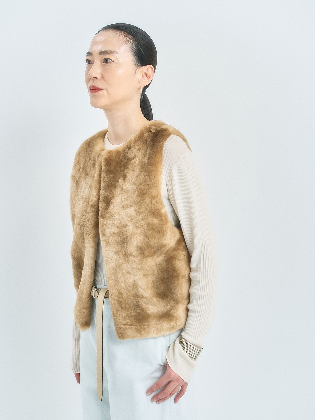 FUR VEST / ファーベストのコーディネートスナップ（Y.M）｜CALMER