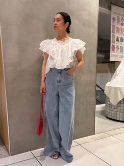 IENA LA BOUCLE レース Vネックブラウスのコーディネートスナップ
