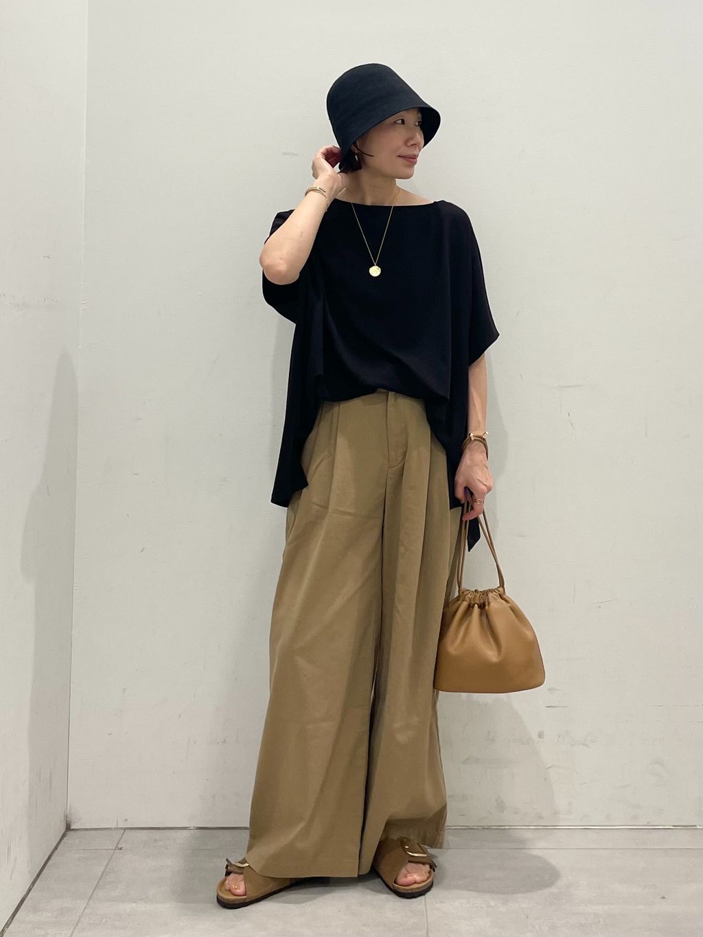 リネンミックス2タックパンツのコーディネートスナップ（MATSU