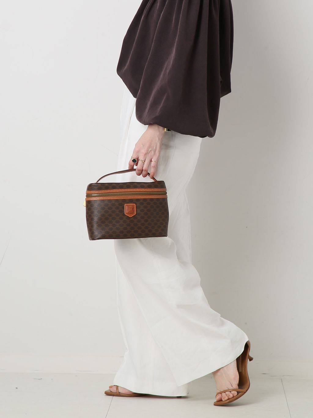 VINTAGE CELINE/セリーヌ】マカダム バニティバッグのコーディネート 