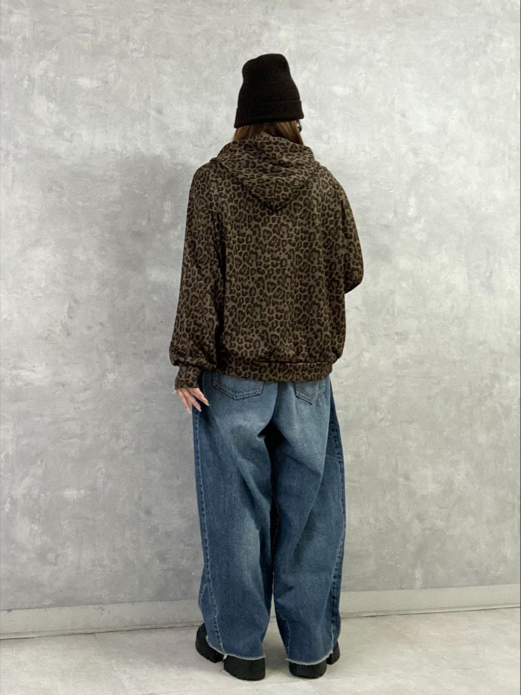 レオパード フーディのコーディネートスナップ（M.F）｜journal