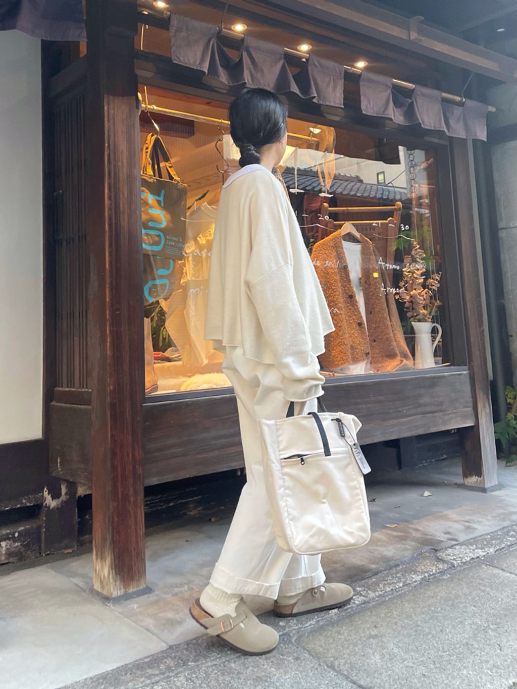 ARMEN 】 HIGH-NECK REVERSIBLE LONG VESTのコーディネートスナップ