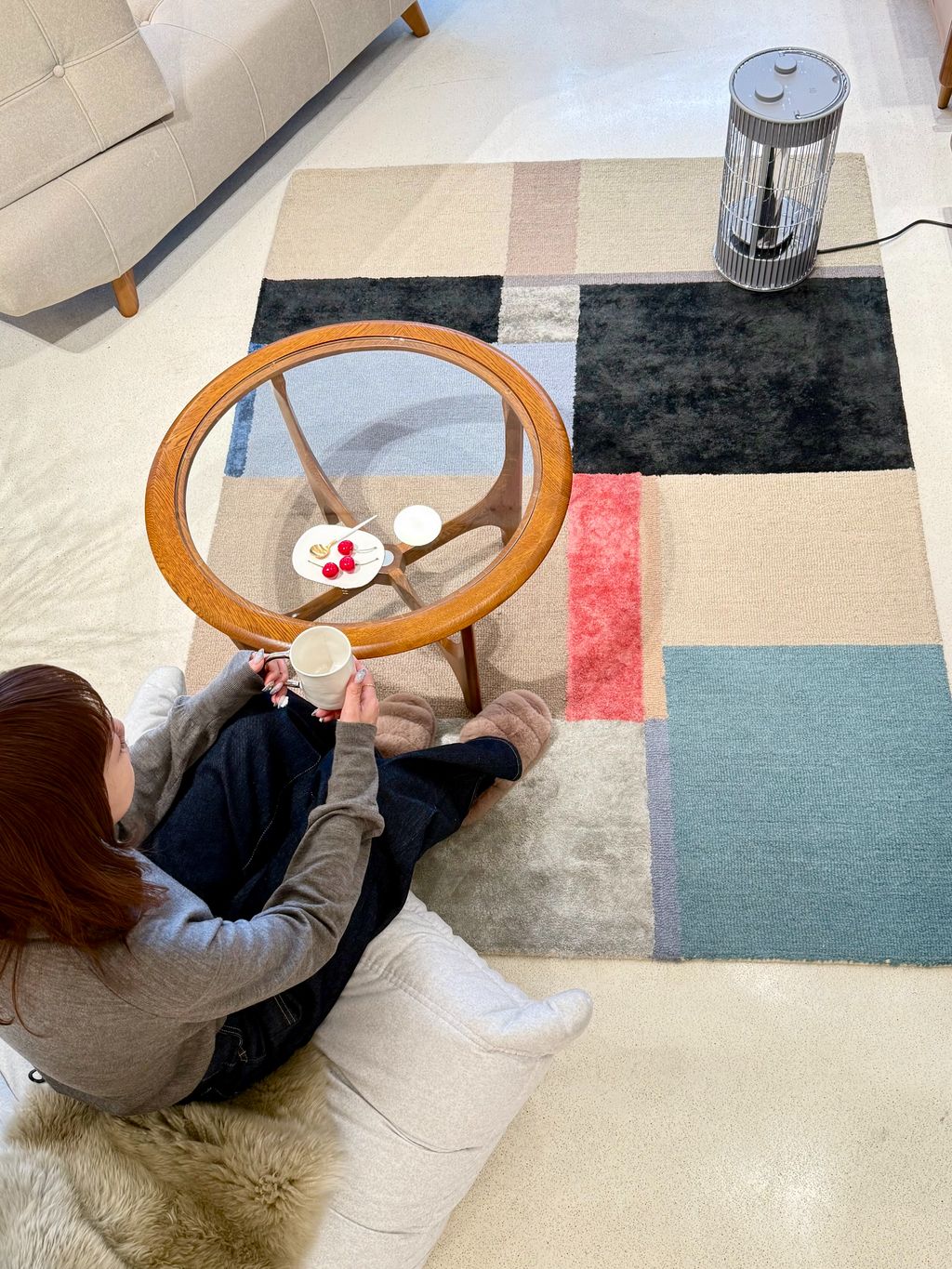 JOURNAL STANDARD FURNITURE