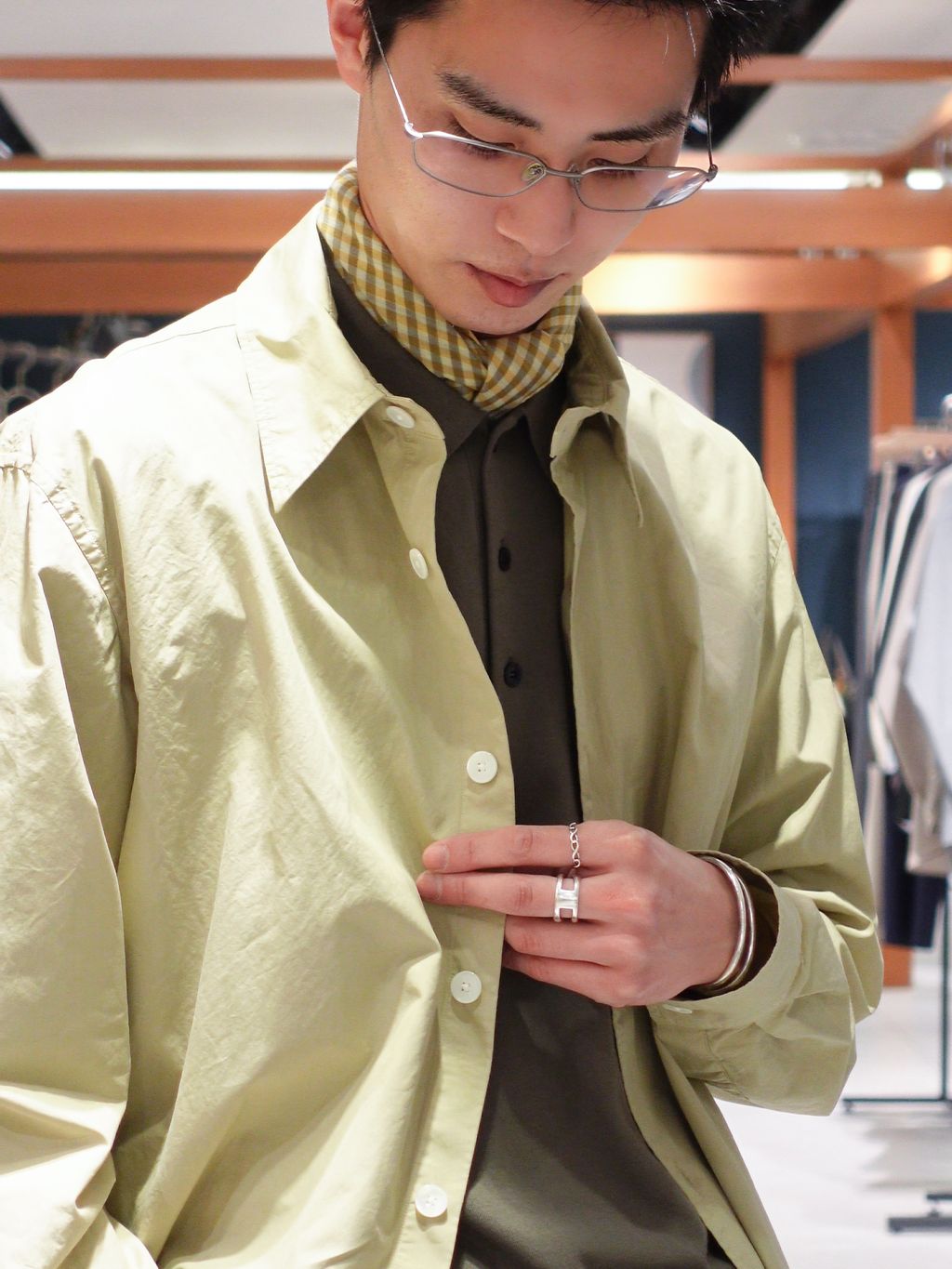 AURALEE (オーラリー) GARMENT-DYED FINX SHUTTLE WEATHER SHIRTの