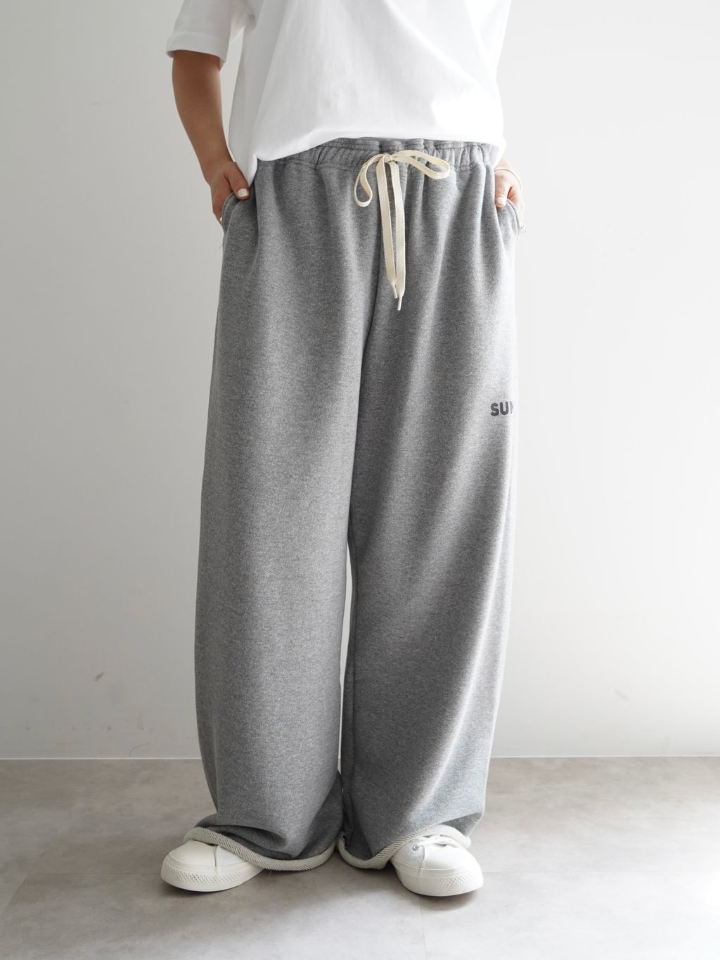 jornal standard luxe SUNDAY ラインパンツ　S グレー SUNDAY Sheer T-ワンピースのコーディネートスナップ（Y.S）｜journal