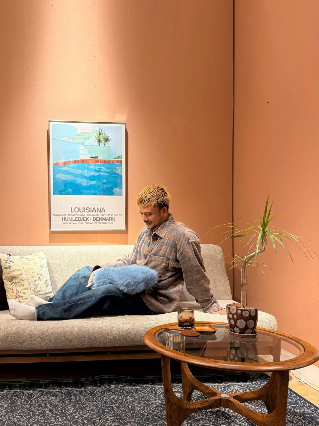 JOURNAL STANDARD FURNITURE