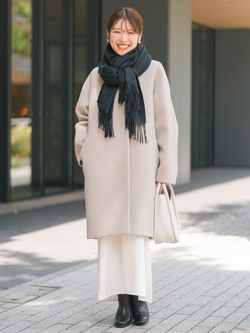 MTRウールカシミヤミニマルVコートのコーディネートスナップ（shino