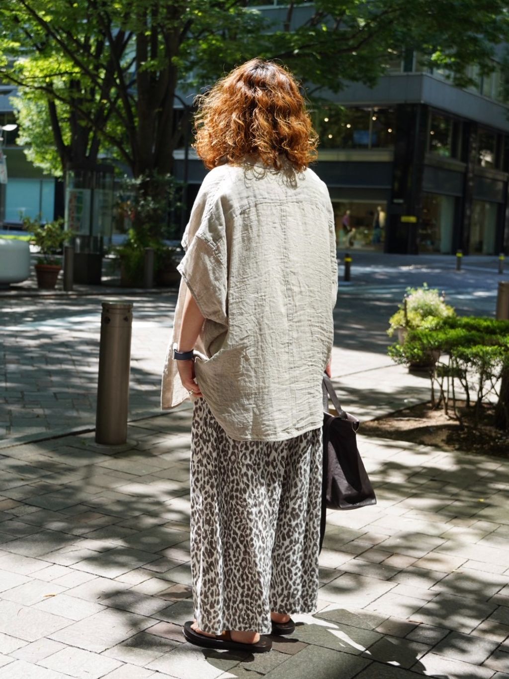 レオパリネン タックパンツのコーディネートスナップ（YY）｜journal