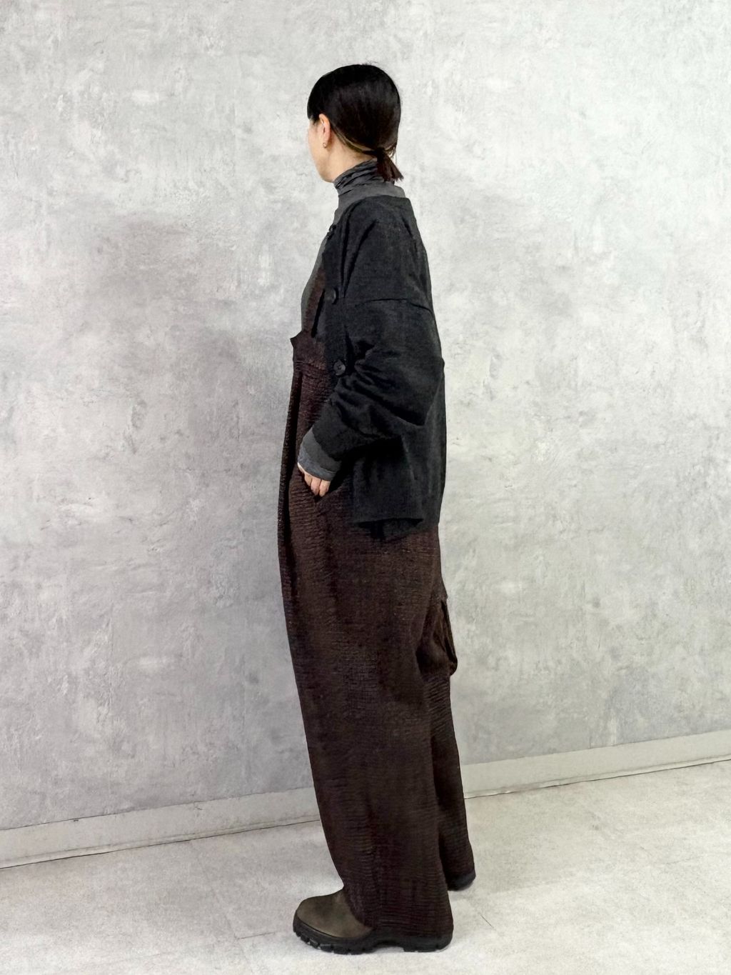 ツィード サスペンダーパンツのコーディネートスナップ（K.H