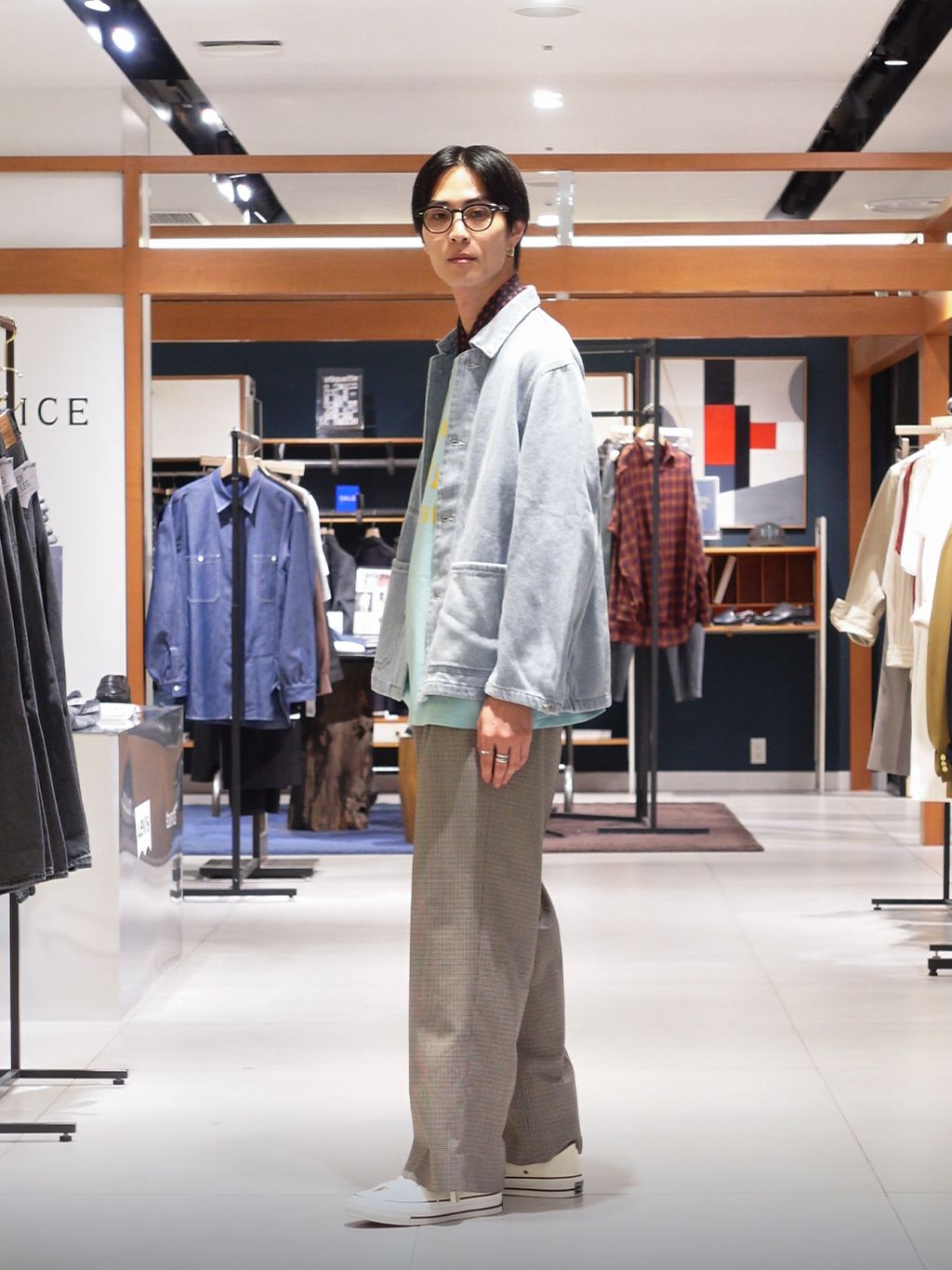 ルーズ デニム ショート カバーオールのコーディネートスナップ（藤田